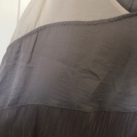 Grey & White Tank Top - Picture 3 of 4